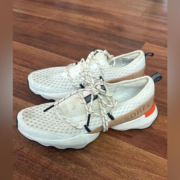 Sorel White and Tan Sneakers - Picture 1 of 7